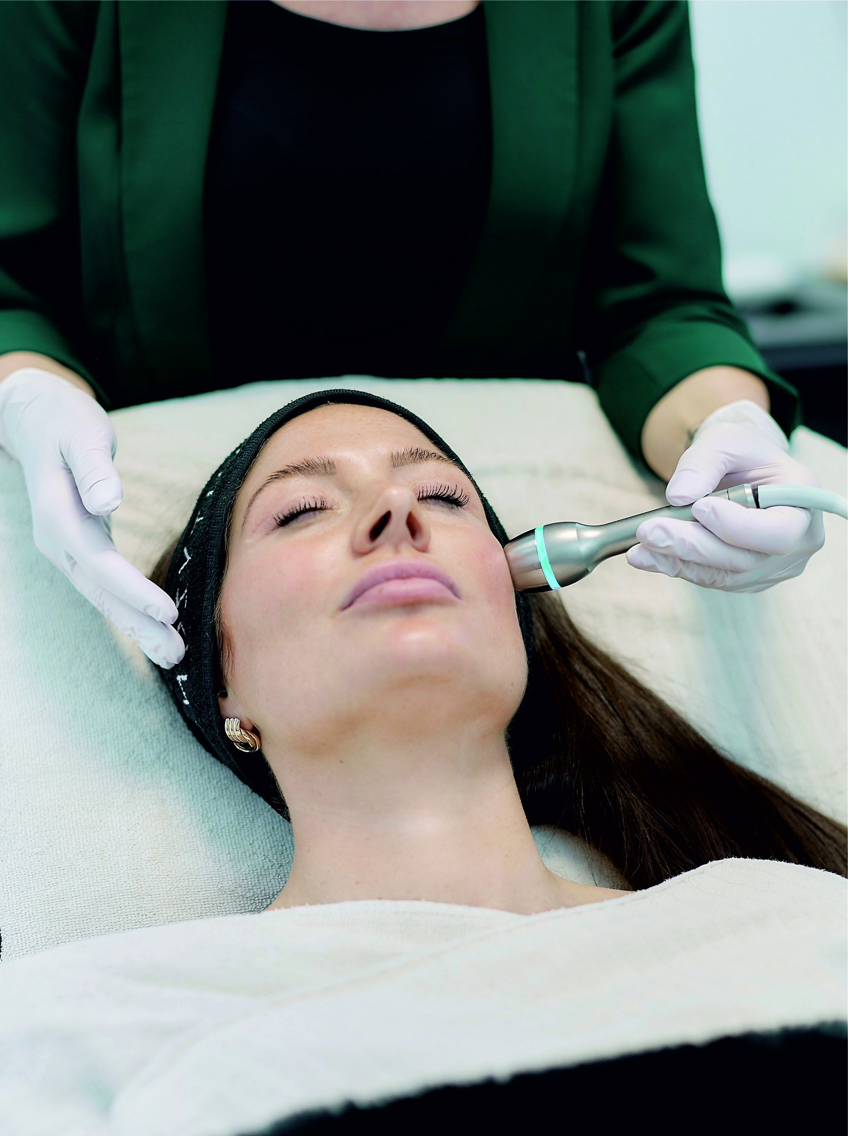 Gesichtsbehandlung Microdermabrasion mit Ultraschall BEAUTYZONE KEMPTEN Gesichtsbehandlung Microdermabrasion mit Ultraschall BEAUTYZONE KEMPTEN